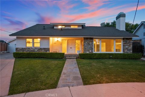 Photo of 10038 Ruffner, Granada Hills, CA 91343 (MLS # SR25257667)