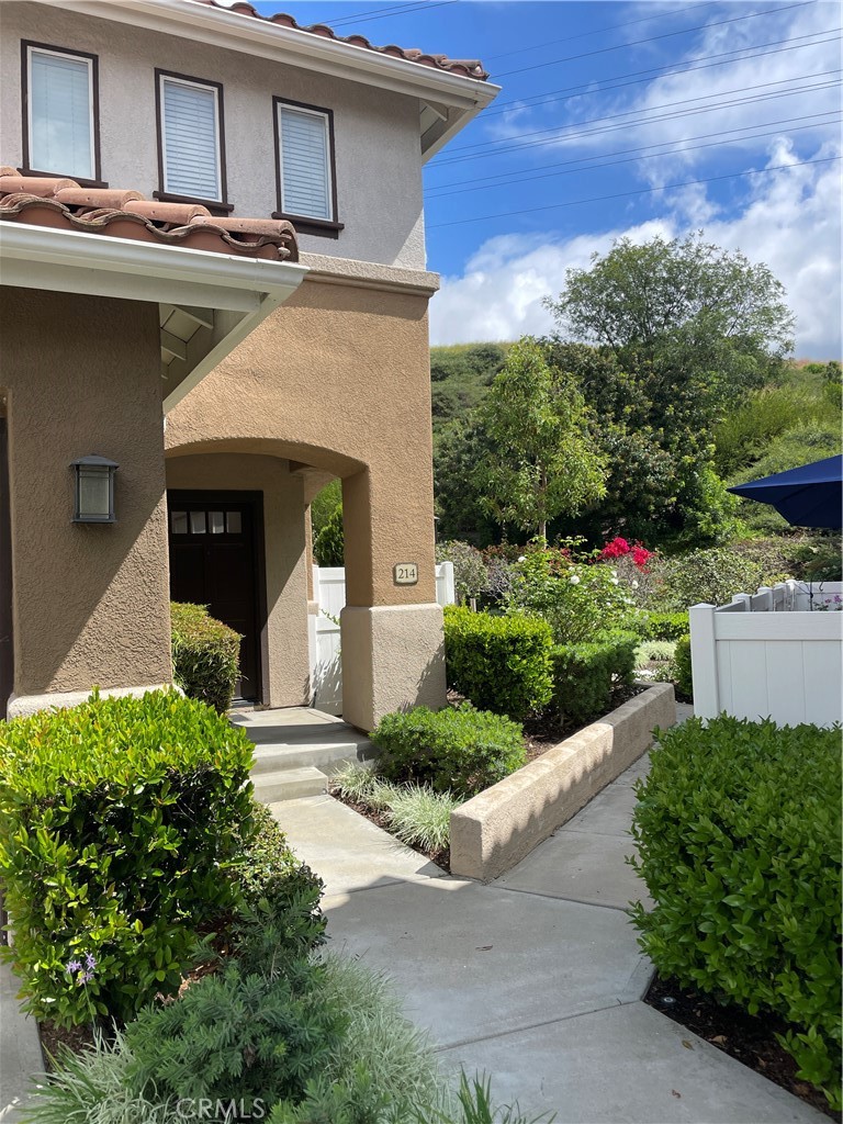 214 Valley View