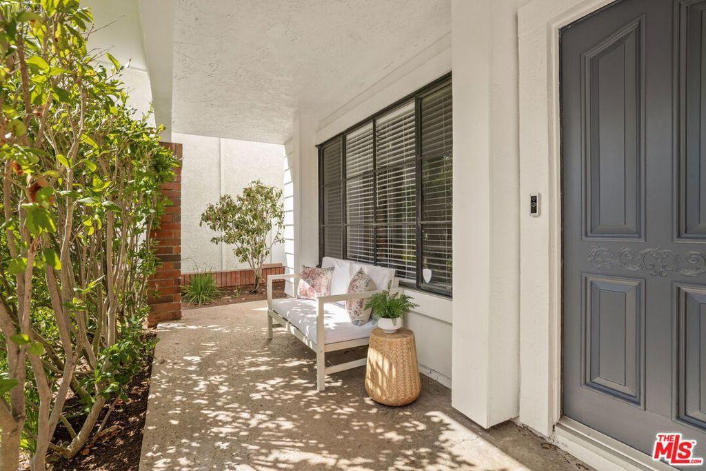 Photo of 1387 Avenida De Cortez, Pacific Palisades, CA 90272 (MLS # 26653589)