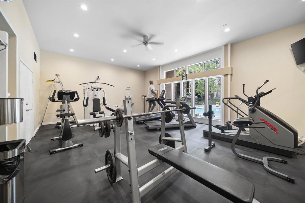 GREENWOOD CONDOS - Residential