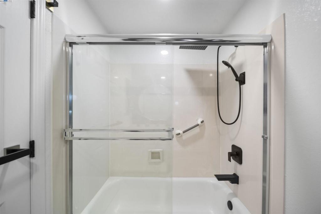 GREENWOOD CONDOS - Residential