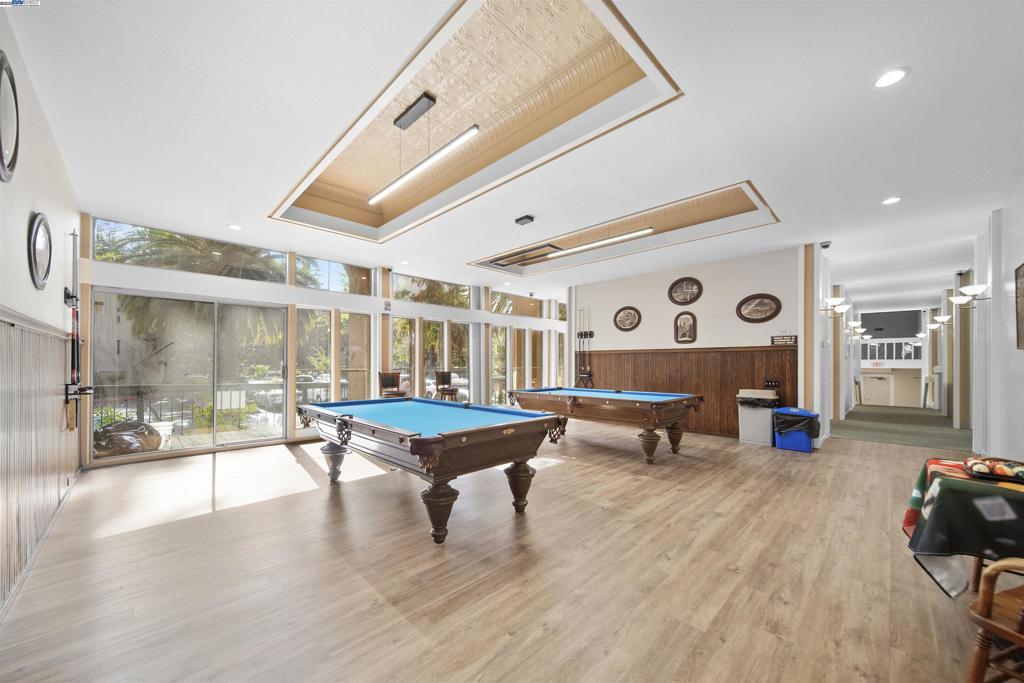 GREENWOOD CONDOS - Residential