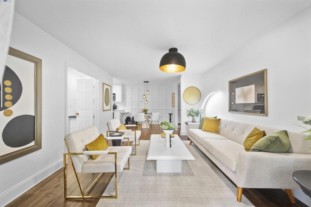GREENWOOD CONDOS - Residential