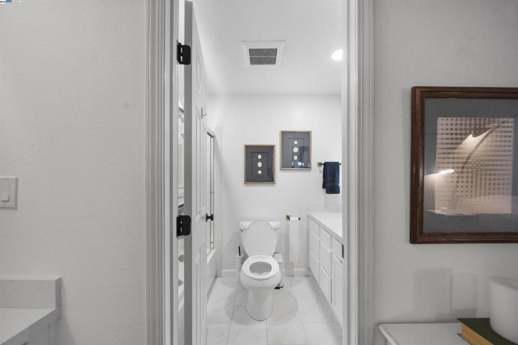 GREENWOOD CONDOS - Residential