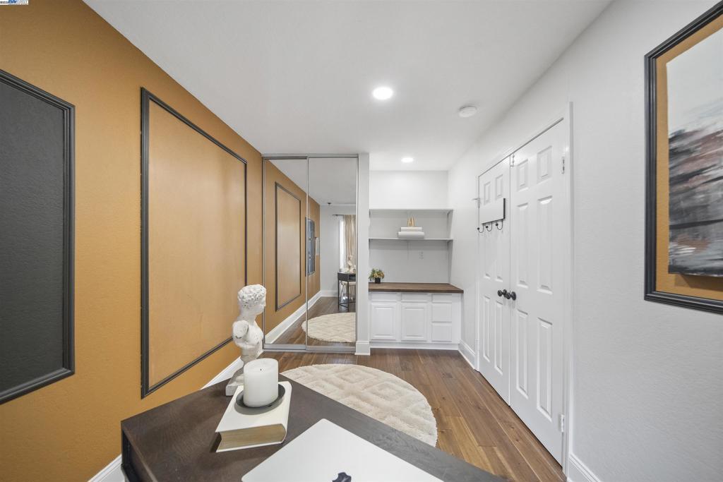 GREENWOOD CONDOS - Residential