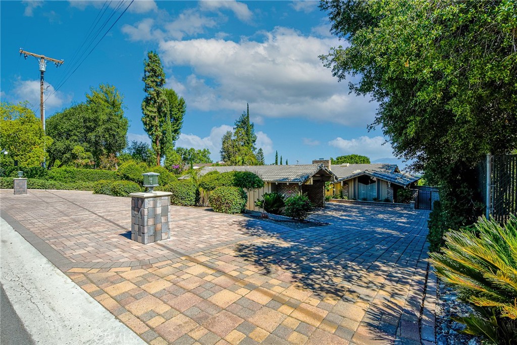 4308 Crown Ranch Road
