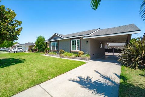 Photo of 10428 Birchdale Avenue, Downey, CA 90241 (MLS # DW26150373)