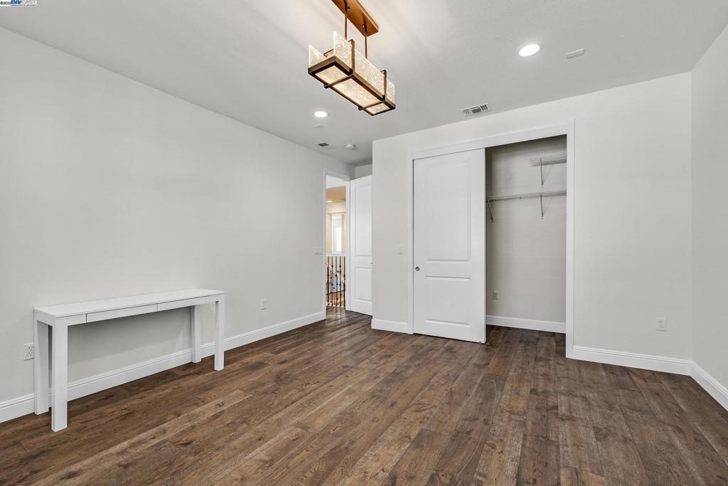 WALLISRANCH - Residential