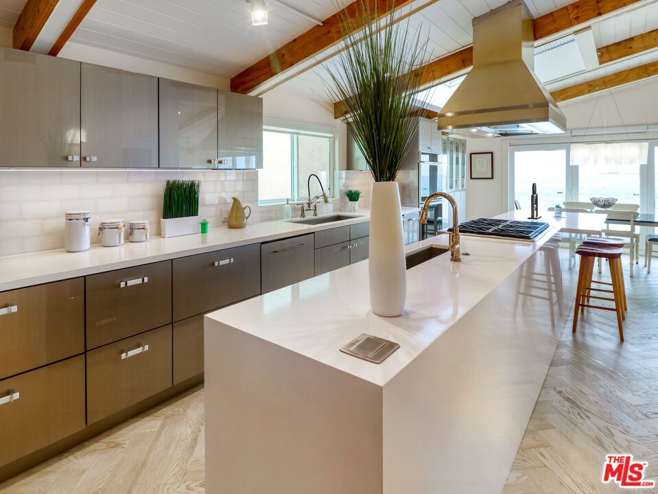6601 E Seaside Walk