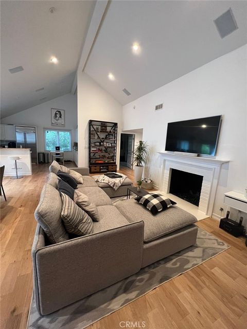 11431 Clover Avenue Los Angeles CA 90066
