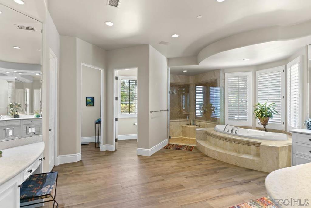 Rancho Santa Fe - Residential
