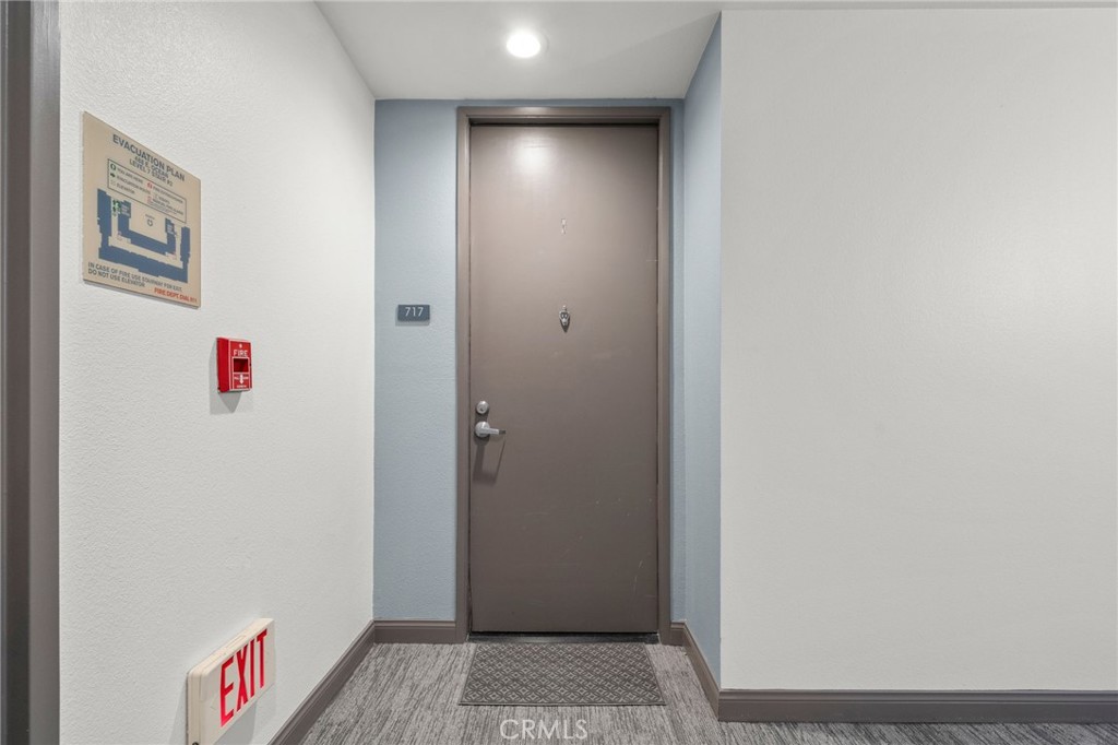 488 E Ocean Boulevard 717