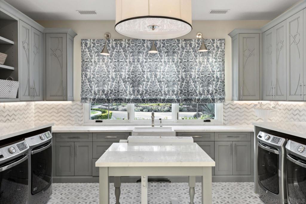 Rancho Santa Fe - Residential