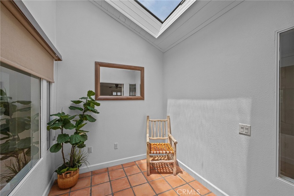 28406 Buena Vista