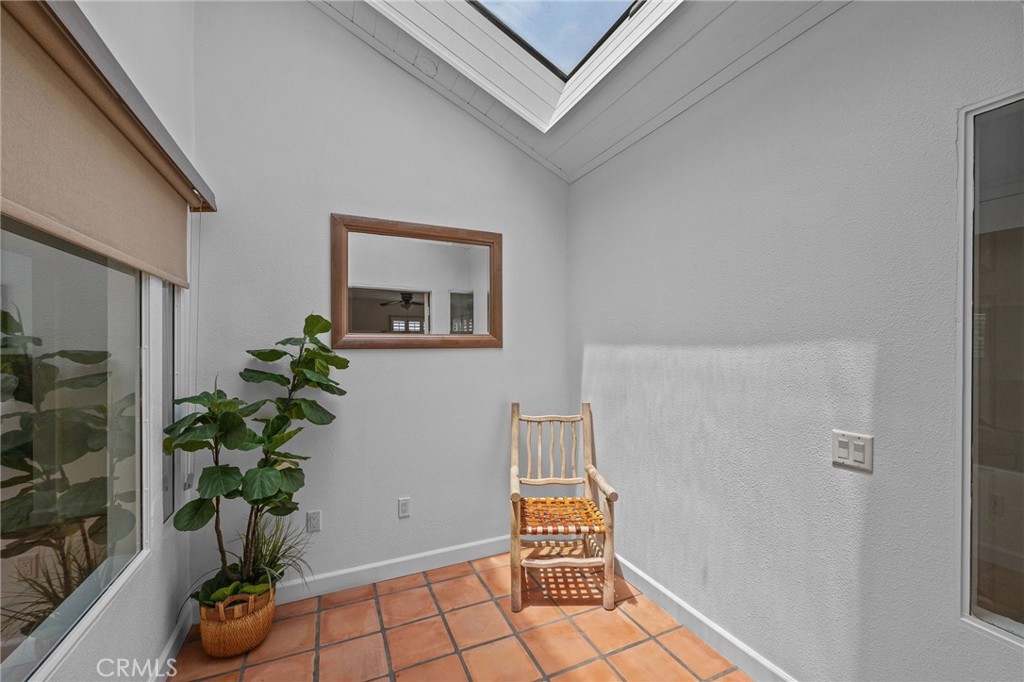 28406 Buena Vista