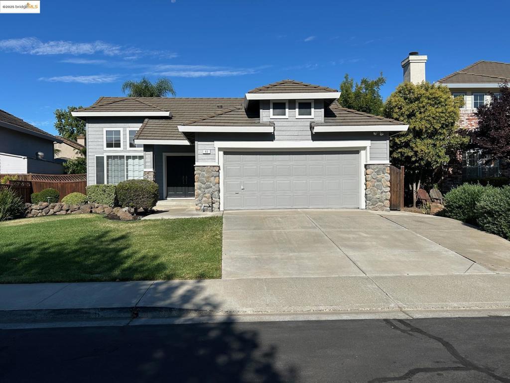 A true beauty! All new carpet, new paint, new window coverings. Centrally located close to everything Brentwood has to offer. Minutes to all levels of schools. 3 bedroom plus an office/den/4th bedroom. Plenty of natural light, kitchen with breakfast bar and nook. Family room with fireplace and slider to backyard. Primary bedroom has slider to yard, bathroom with dual vanity and walk in shower. Gardener is included in rent.