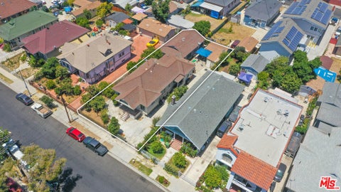 Photo of 1475 W 28th Street, Los Angeles, CA 90007 (MLS # 26959483)