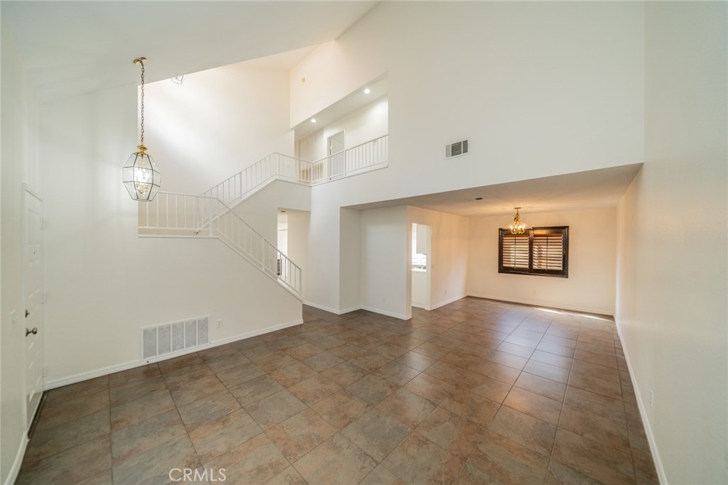 5794 Carleton Street
