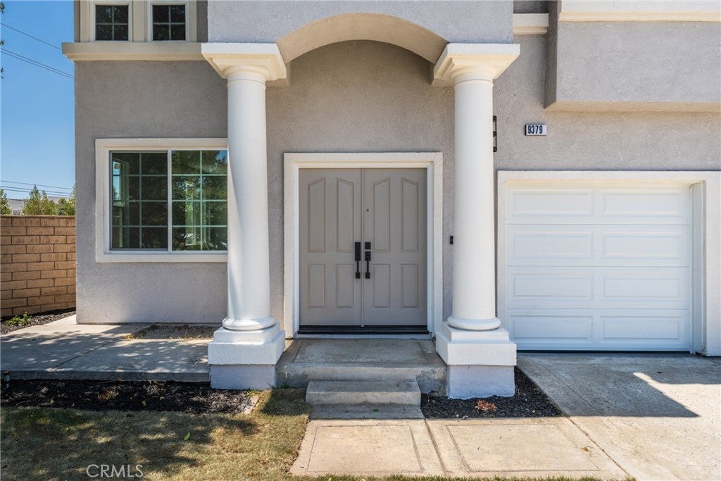 9379 Glenaire Court