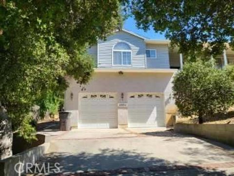 Photo of 15811 Calle El Capitan, Green Valley, CA 91390 (MLS # SR25191695) Photo of 15811 Calle El Capitan, Green Valley, CA 91390 (MLS # SR25191695)