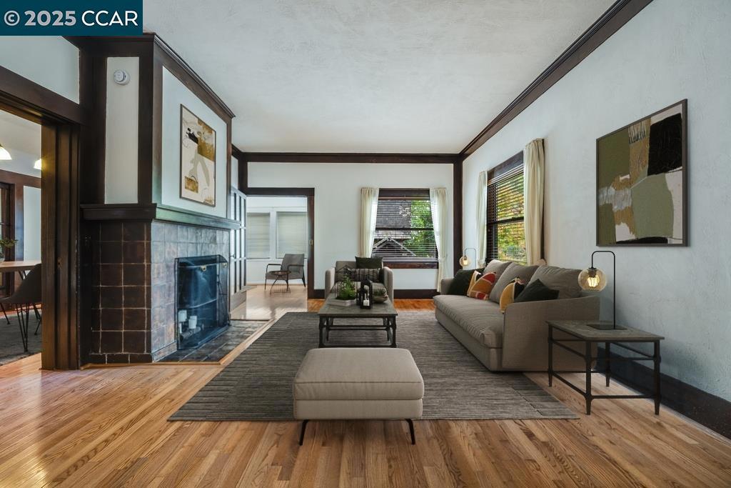 ELMWOOD - Residential