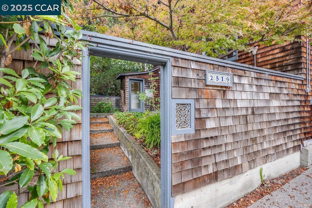 ELMWOOD - Residential