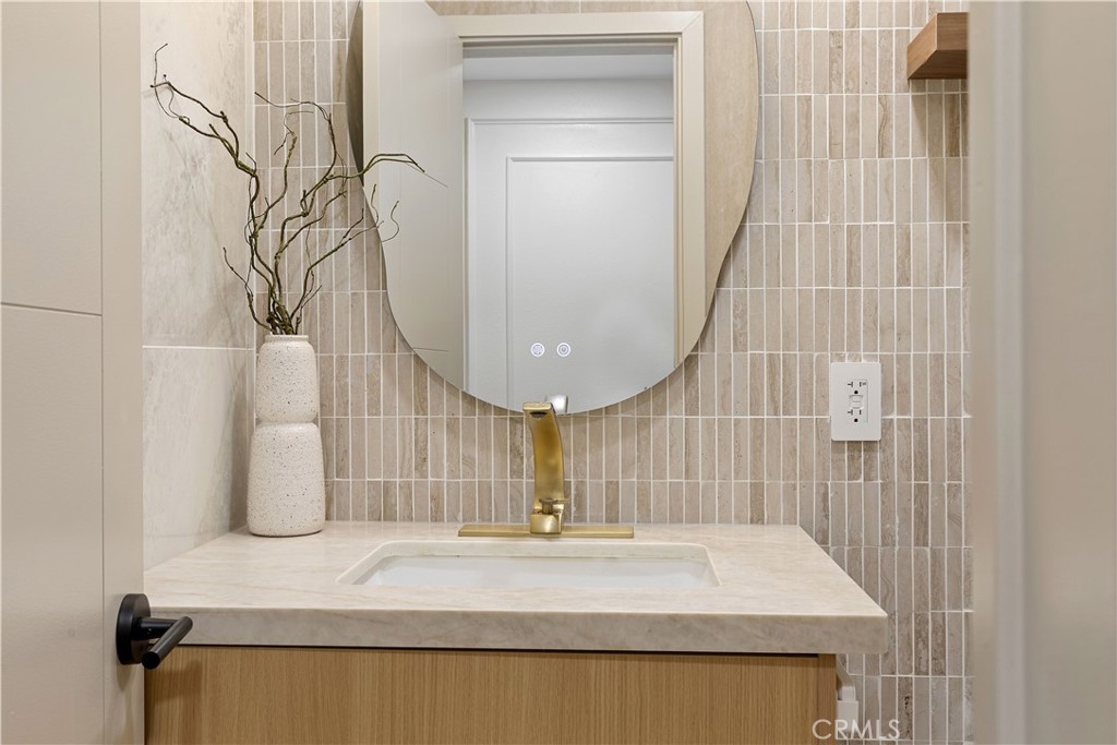 Placentia Knolls (PLKN) - Residential