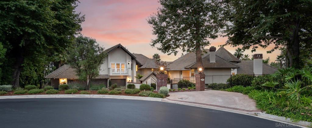 6295 Avenida Floresta