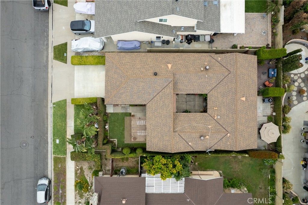 listing image 130728650196798582728
