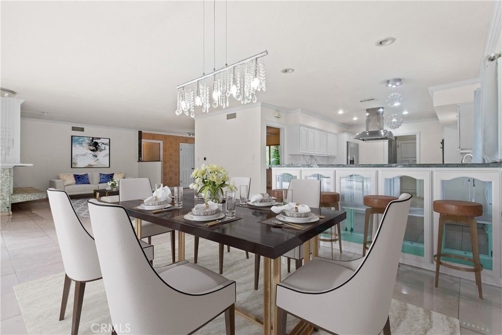 Photo of 4616 COYLE Pl, Woodland Hills, CA 91364 (MLS # SR25189059)