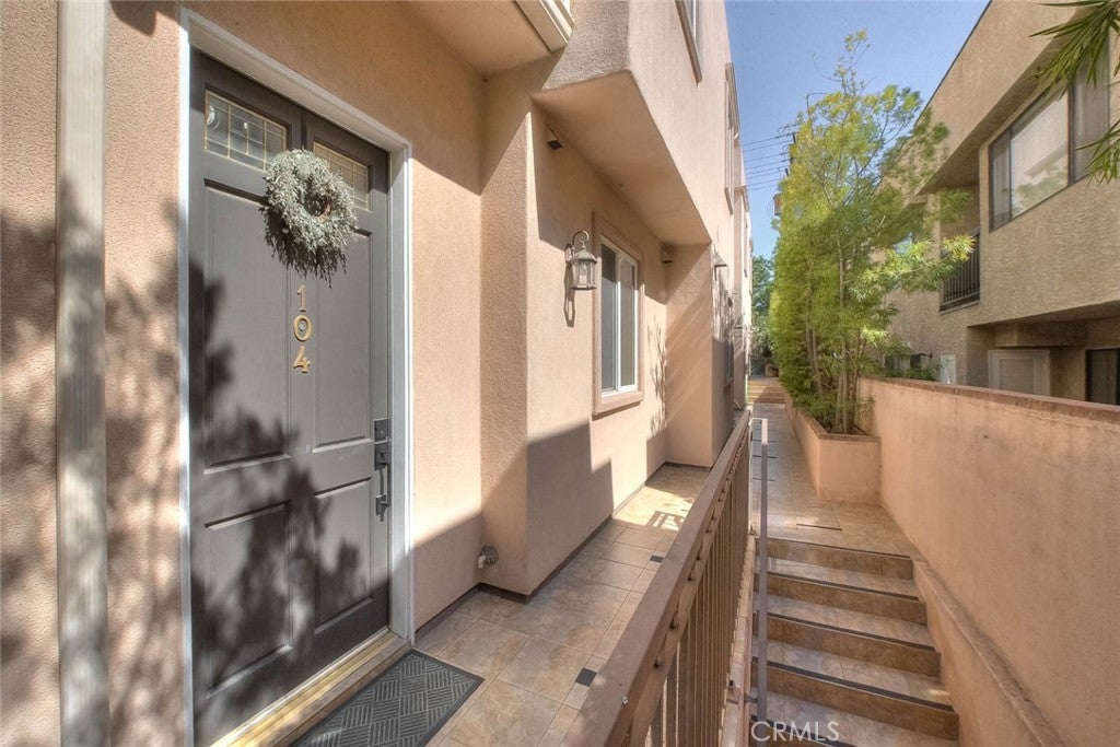 572 E San Jose Avenue 104