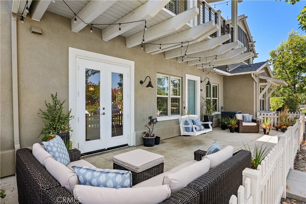 114 Sencillo Place