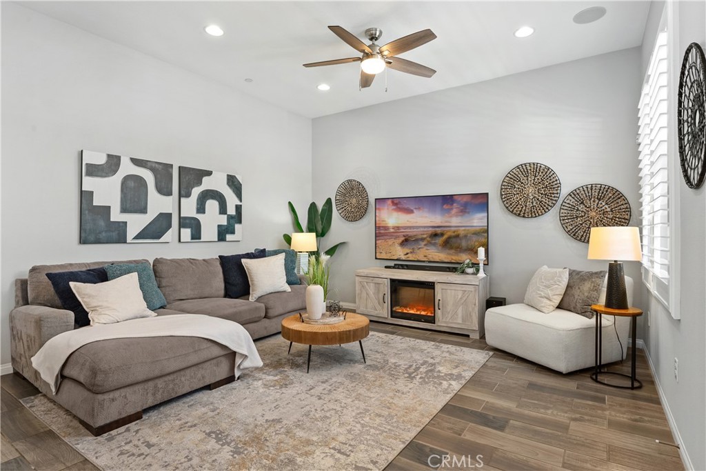 114 Sencillo Place