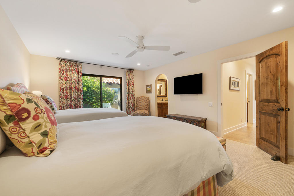 Thunderbird Villas - Residential