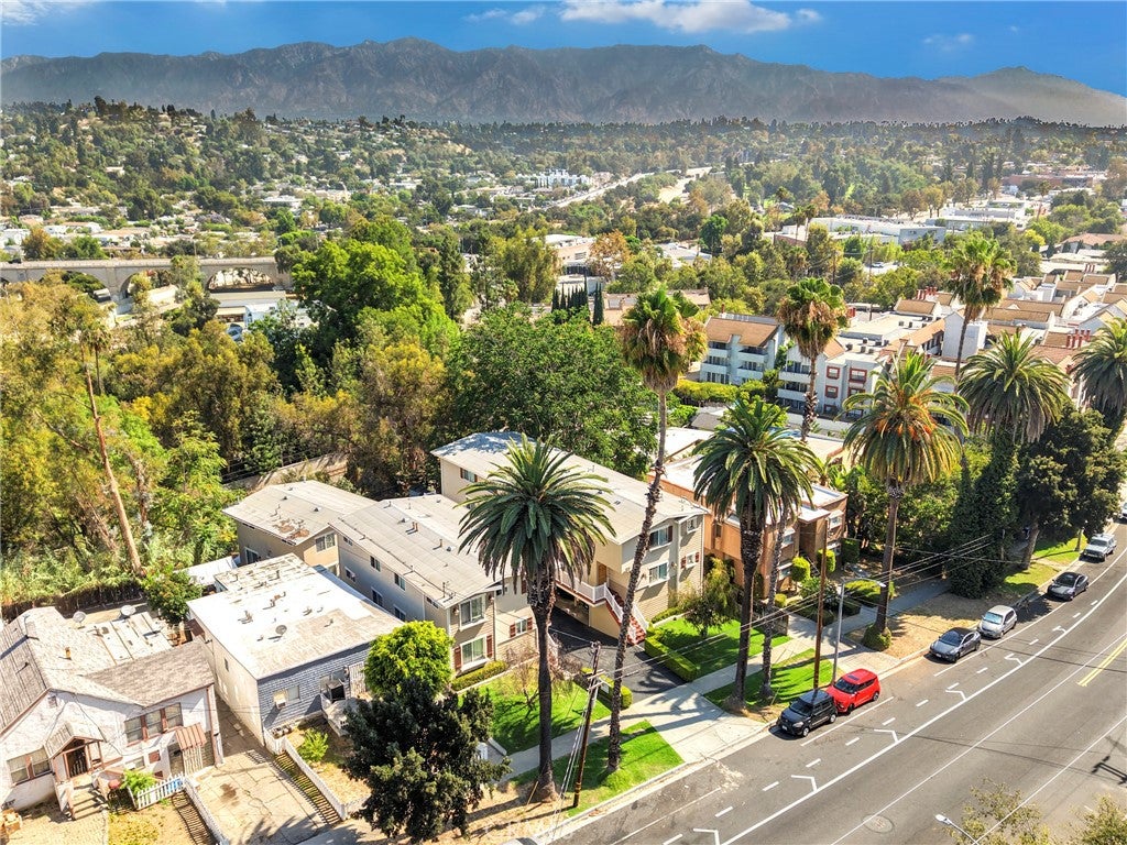 90 -92 Monterey Road