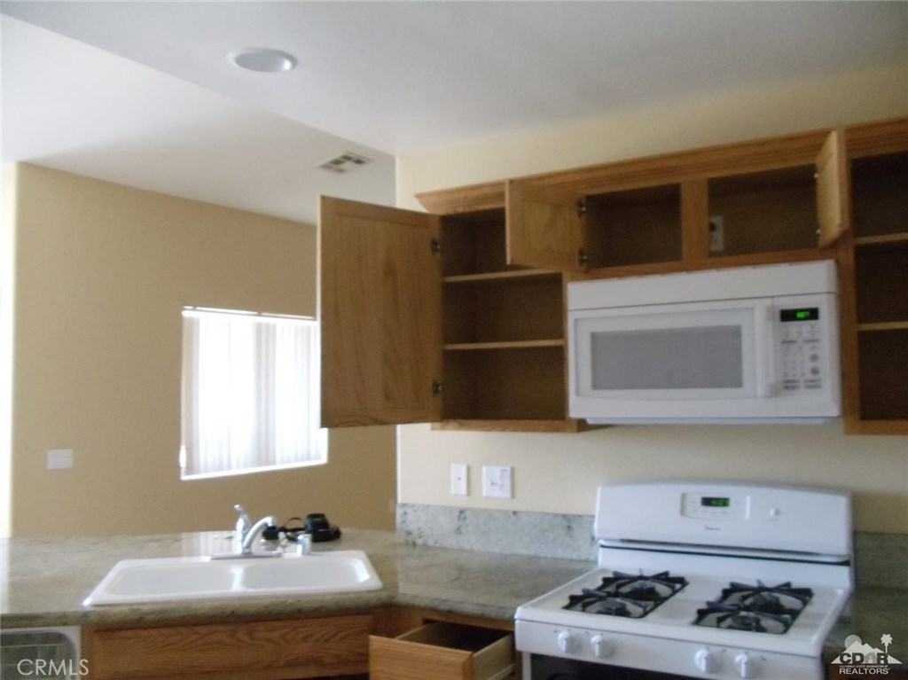 Vista Del Mar - Residential