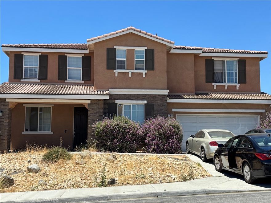 You surely don't want to miss this dream home! Situated in one of the most popular neighborhoods in Moreno Valley, this impressive two-story residence offers over 4,163 square feet of living space and 9147 lots, making it ideal for a family and for those who prefer personal space. There are 7 spacious bedrooms and 3 full bathrooms. As soon as you enter the room, you can see a large living room and a spacious kitchen. The kitchen has a large central island and a glass door that leads directly to the backyard. A three-car garage provides ample space for vehicles, storage, and even a home workshop. This community enjoys a nice location, right next to the freeway. Shopping plazas are within walking distance, and there are schools and hospitals nearby. It is a very suitable place to live. The superior price saves you a lot of money that can be used to upgrade your house. The spacious interior and large yard meet the needs of the whole family. For detailed information, please contact me.