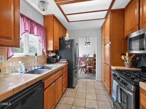Tiny photo for 2163 Palos Court, Thousand Oaks, CA 91320 (MLS # V1-37726)