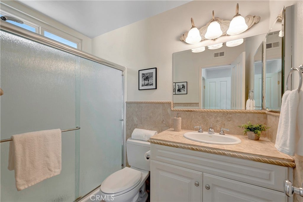26822 Via Zaragosa, Mission Viejo CA 92691 - Photo 23