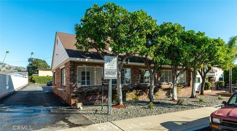 2028 Lake Avenue Altadena CA 91001