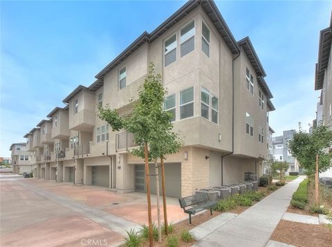 Photo of 1246 W Bushell St, Anaheim, CA 92805 (MLS # CV26147684)