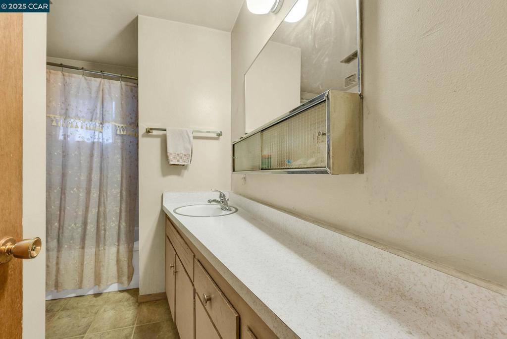 SOUTHSHORE - Residential