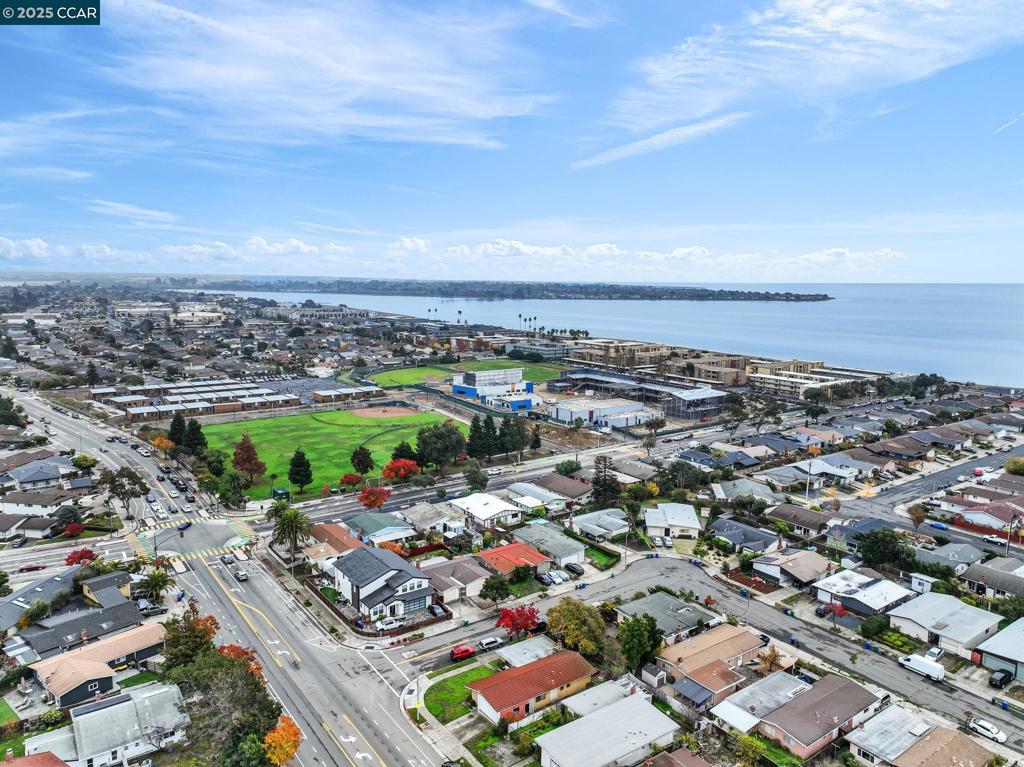 SOUTHSHORE - Residential