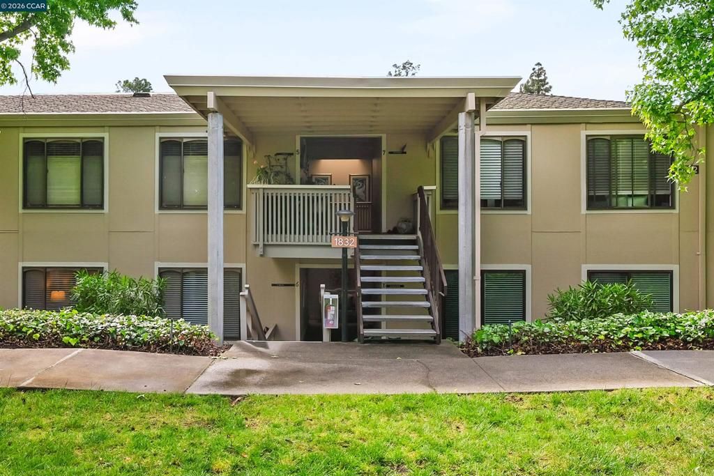 Photo of 1832 Golden Rain Rd #6, Walnut Creek, CA 94595 (MLS # 41130880)