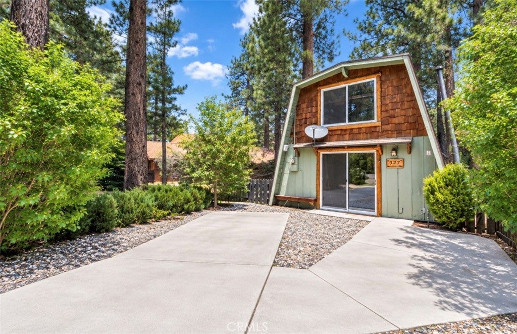 327 W Country Club