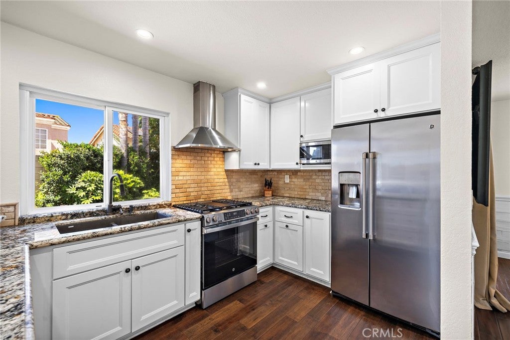 26002 Mckenna Court, Lake Forest CA 92630 - Photo 6
