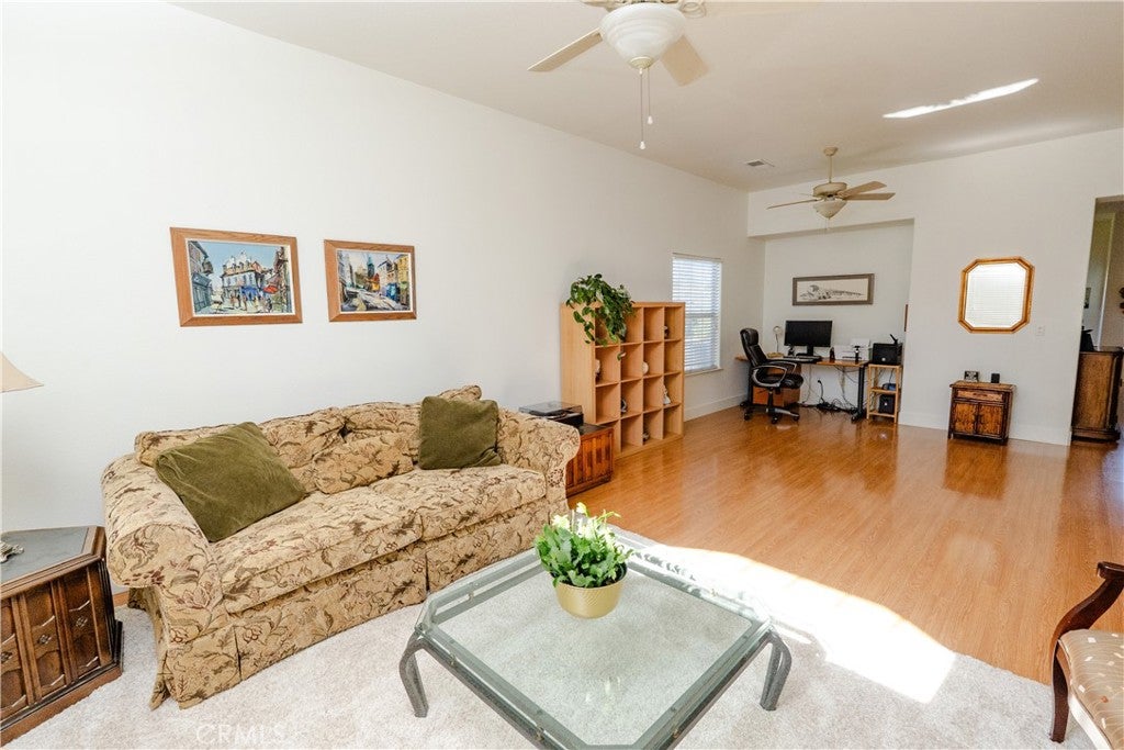 6643 Desert Springs