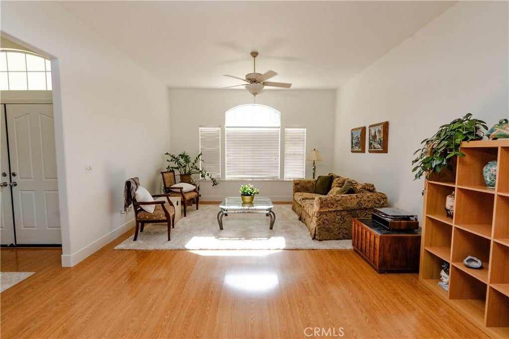 6643 Desert Springs