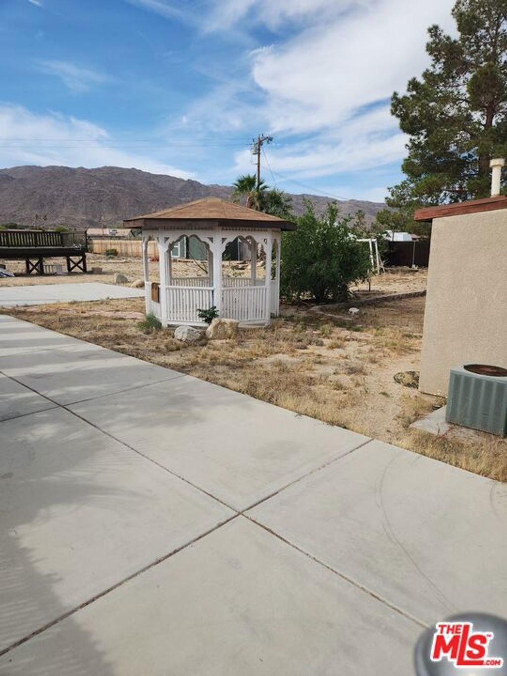 Photo of 74077 Pinon Drive, Twentynine Palms, CA 92277 (MLS # 26750475)