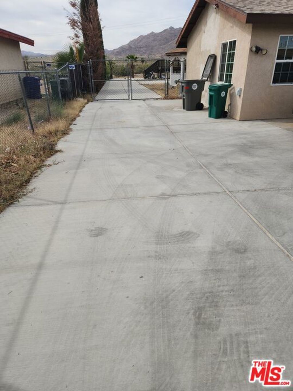 Photo of 74077 Pinon Drive, Twentynine Palms, CA 92277 (MLS # 26750475)